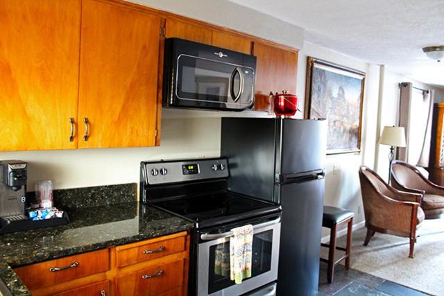 Silverton Inn & Suites Extérieur photo