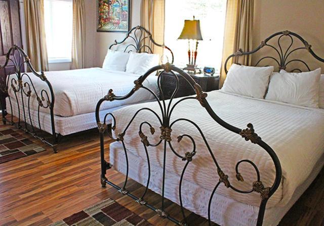 Silverton Inn & Suites Extérieur photo
