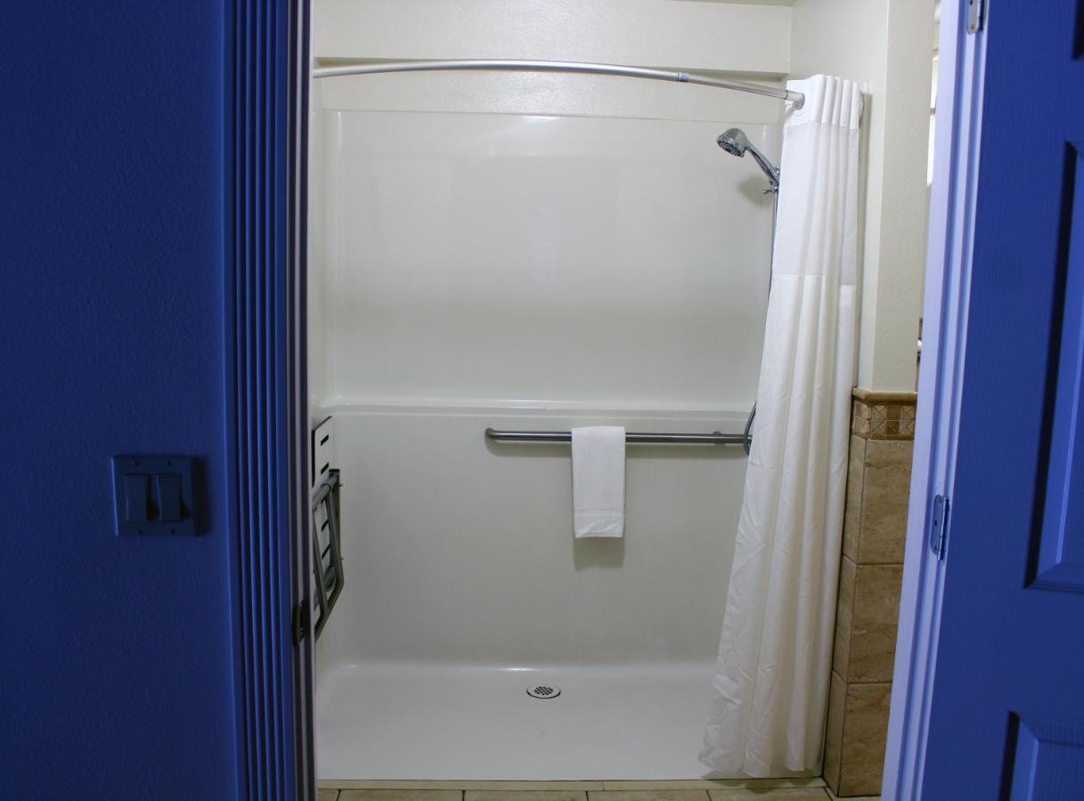 Silverton Inn & Suites Extérieur photo