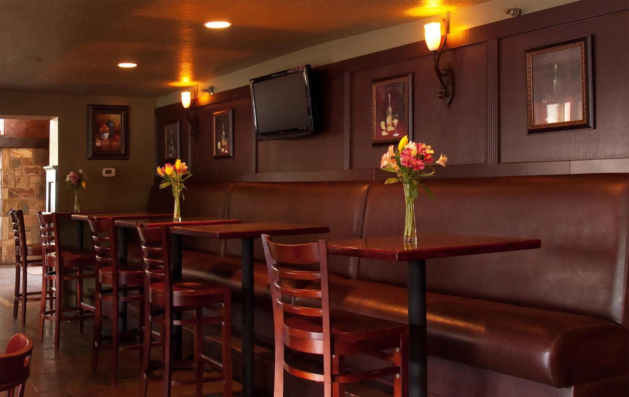 Silverton Inn & Suites Extérieur photo
