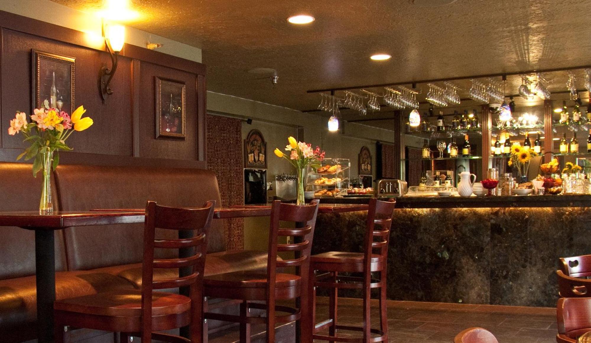 Silverton Inn & Suites Extérieur photo