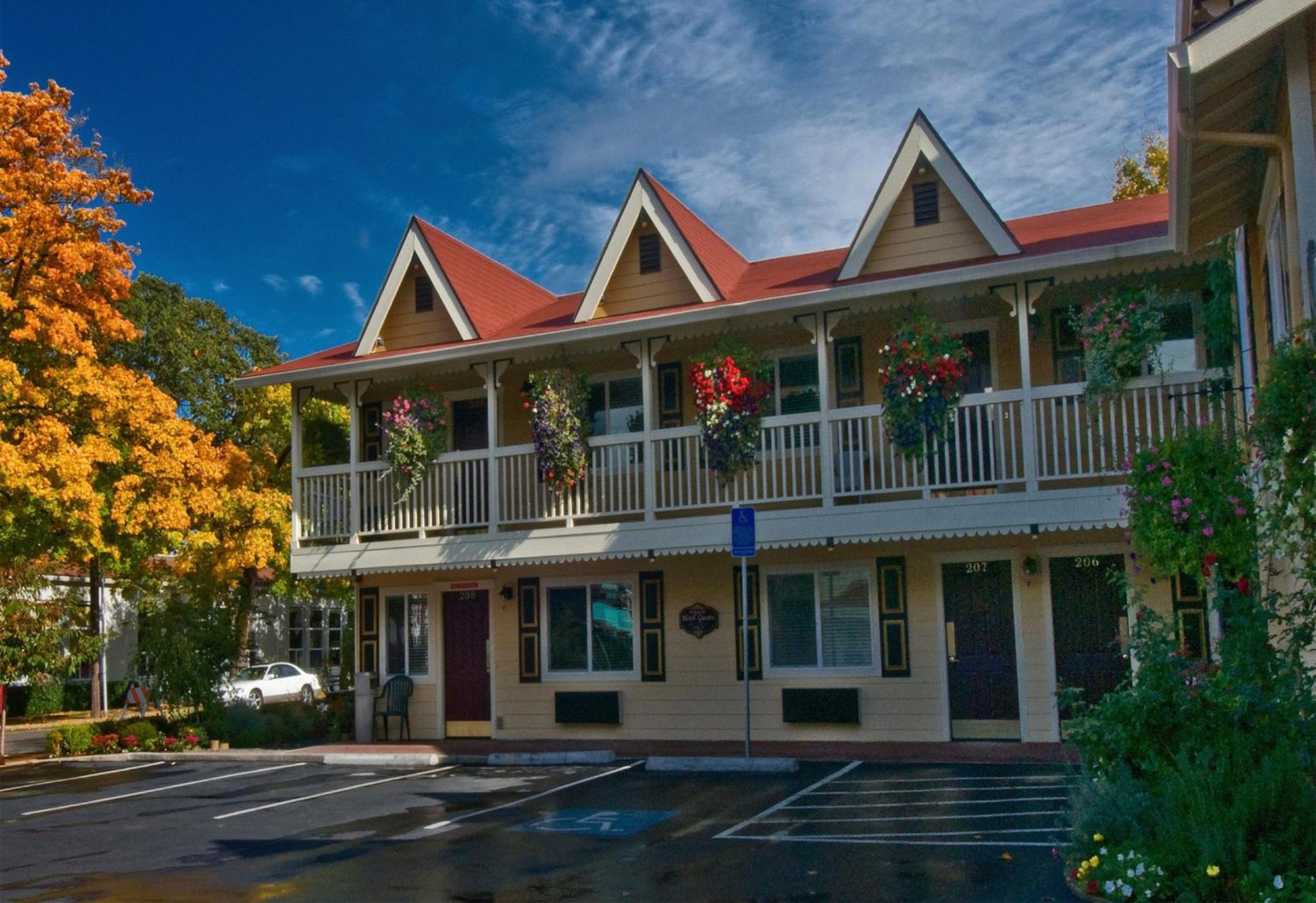 Silverton Inn & Suites Extérieur photo