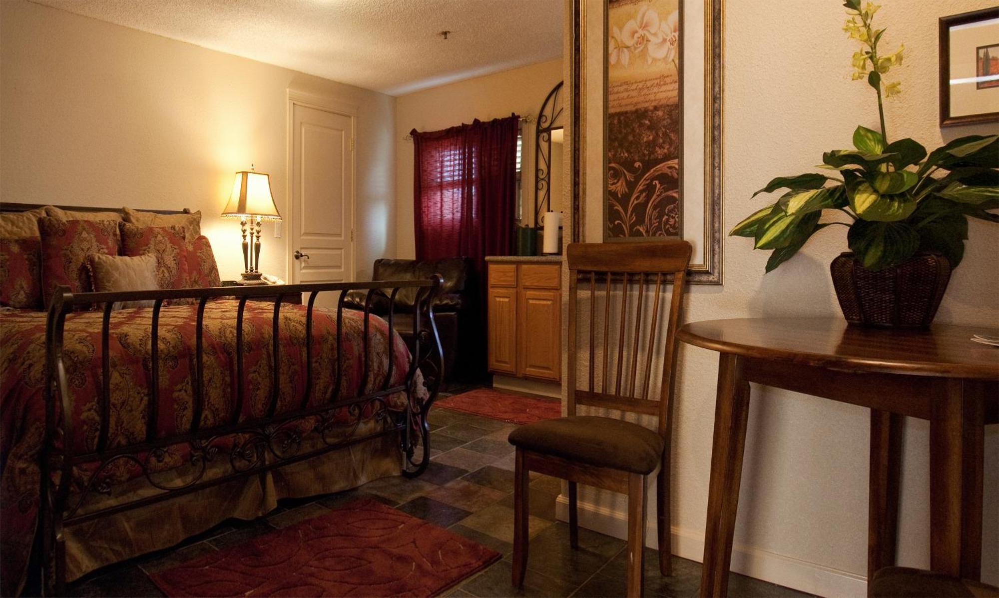 Silverton Inn & Suites Extérieur photo