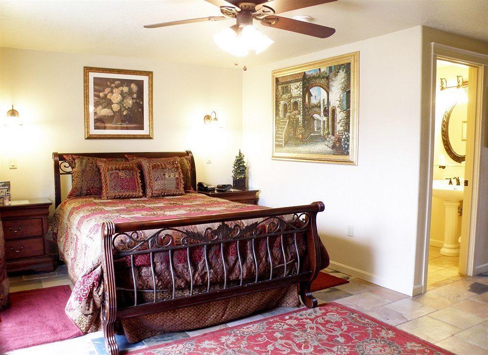 Silverton Inn & Suites Extérieur photo