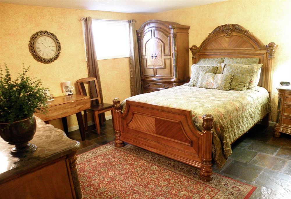 Silverton Inn & Suites Extérieur photo