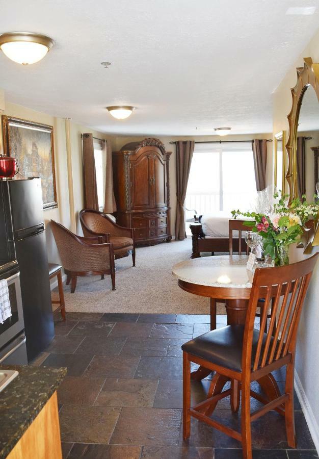 Silverton Inn & Suites Extérieur photo